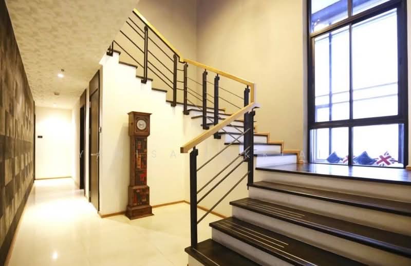 All Seasons Mansion, Bangkok