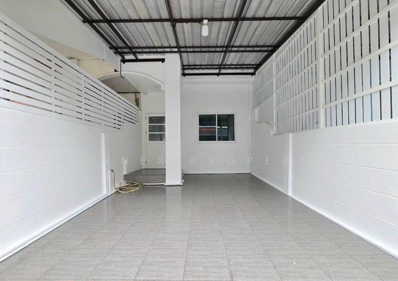 Rungruang Thani Pak Kret, Nonthaburi