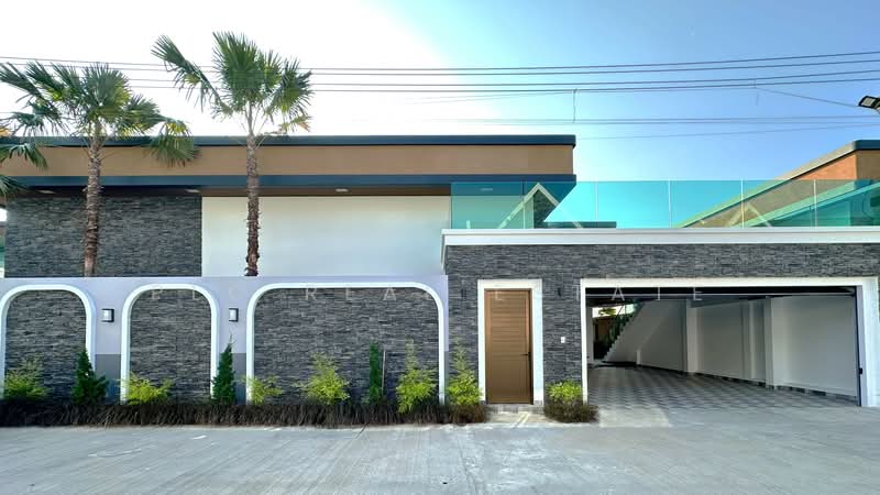 Luxury Pool Villa for Sale Thung Klom Tan Man, Chon Buri (Pattaya)