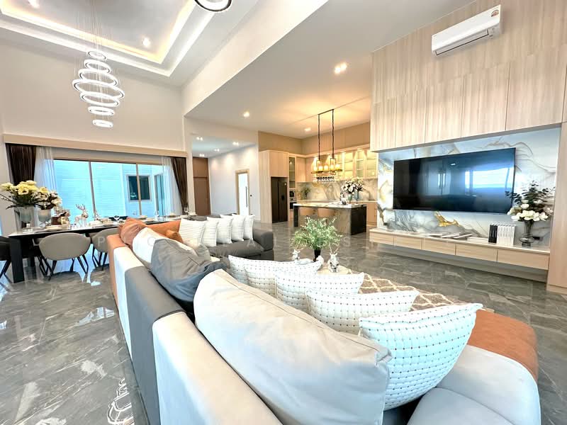 Luxury Pool Villa for Sale Thung Klom Tan Man, Chon Buri (Pattaya)