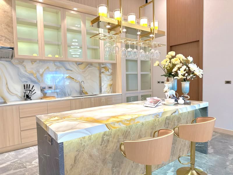 Luxury Pool Villa for Sale Thung Klom Tan Man, Chon Buri (Pattaya)