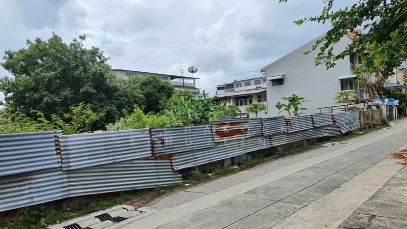 Land for sale, 4 rai, Soi Petchkasem 3, Yaek 5, Wat Tha Phra, Bangkok Yai, Bangkok., Bangkok
