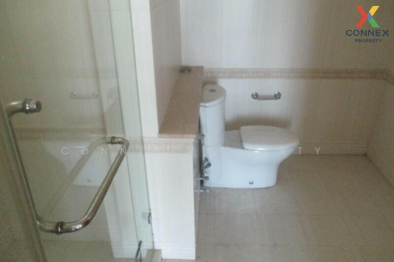 บ้านเดี่ยว 2 ชั้น ใกล้คลองนราภิรมณ์ 2-storey detached house near Khlong Naraphirom, Nonthaburi