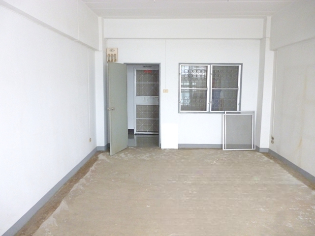 Nawa Nakhon Living Place