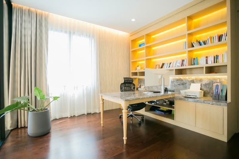 The Gentry Ekamai-Ladprao, Bangkok
