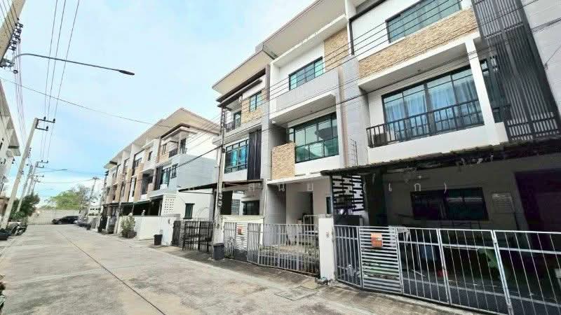 Living Residence Rangsit-Ratchaphruek, Pathum Thani