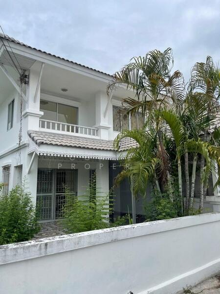 Maneekaew Village, Chon Buri (Pattaya)