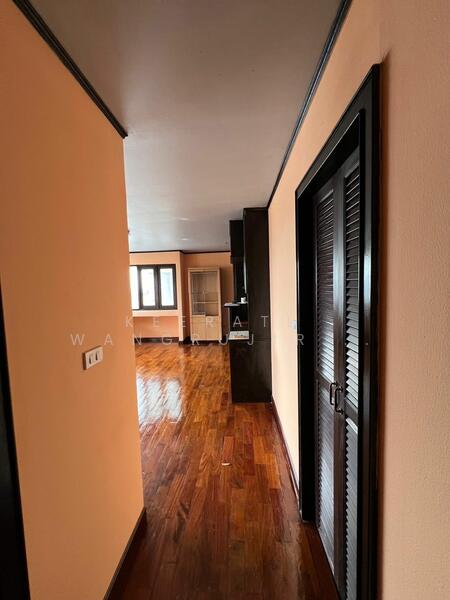 Klongjan Place condominium, Bangkok