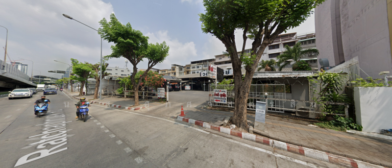 Land for sale, 262 sq m, on the main road, Krung Thonburi, Wong Wian Yai, Bangkok