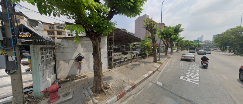 Land for sale, 262 sq m, on the main road, Krung Thonburi, Wong Wian Yai, Bangkok