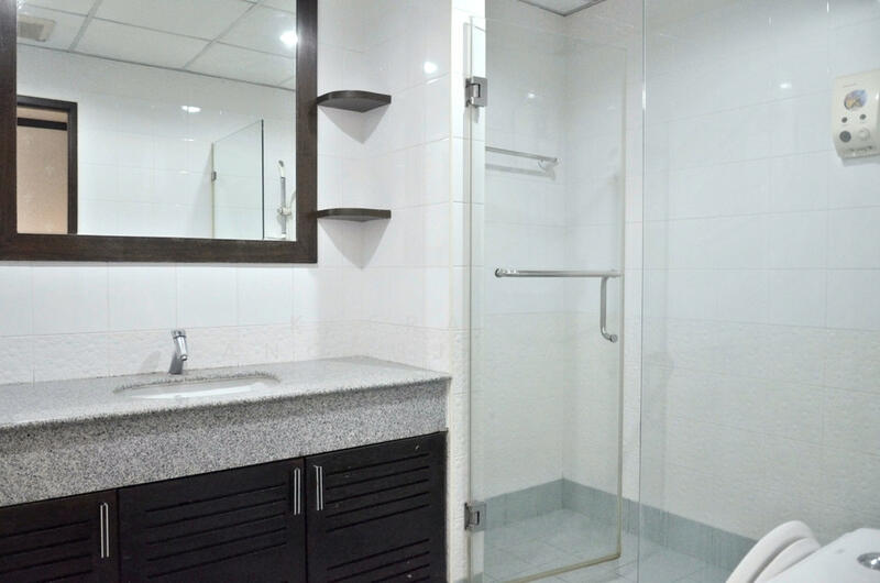 Thew River Place, Bangkok