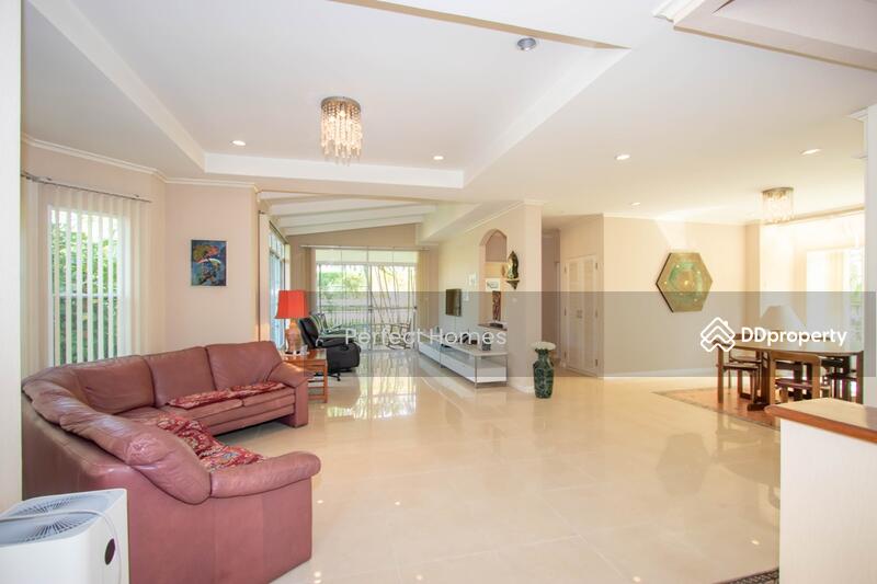 Superb 4 BR House For Sale Nantawan Land & House Park Nong Han (SAN372), Chiang Mai