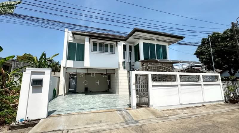 SALE Two-story Detached House size 54 sqw., Phatthanakan-Srinakarin area., Bangkok