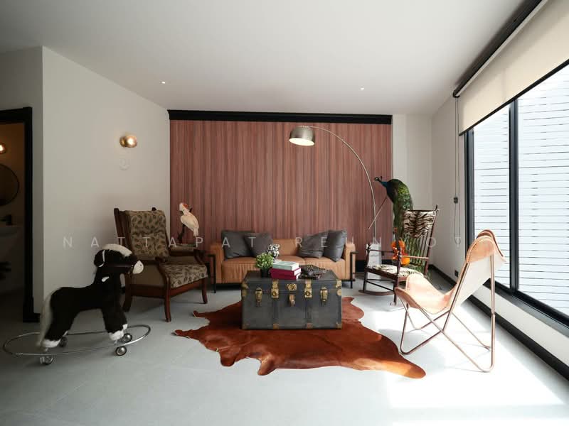 3-BR Townhouse, Bangkok
