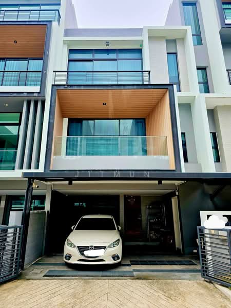 Nirvana Define Srinakarin-Rama 9, Bangkok
