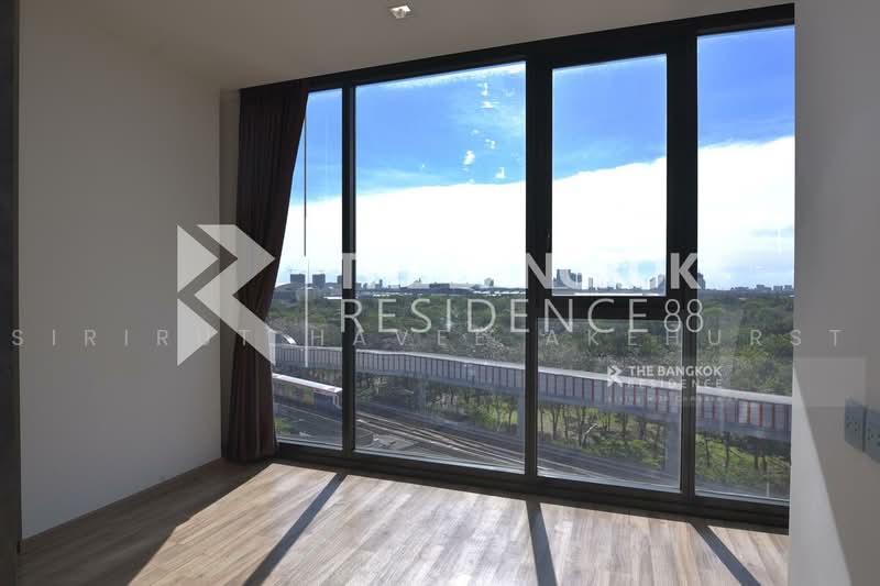 The Line Jatujak-Mochit, Bangkok