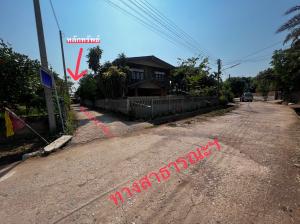 Land with a building in Chum Phae, Khon Kaen