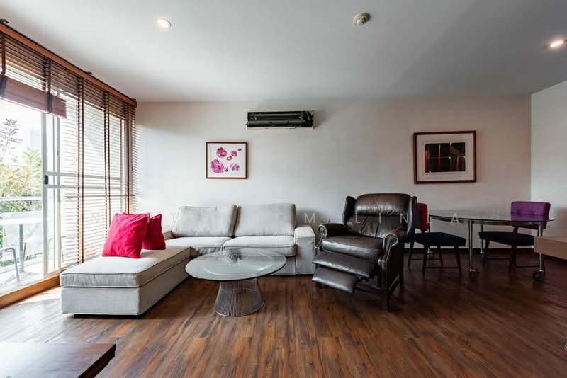 Von Napa Sukhumvit 38, Bangkok