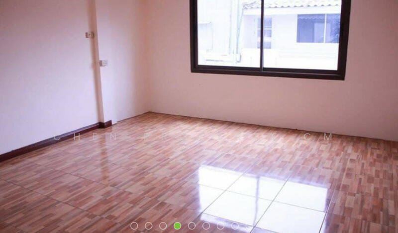 ห้องแถวลาดพร้าว, Bangkok