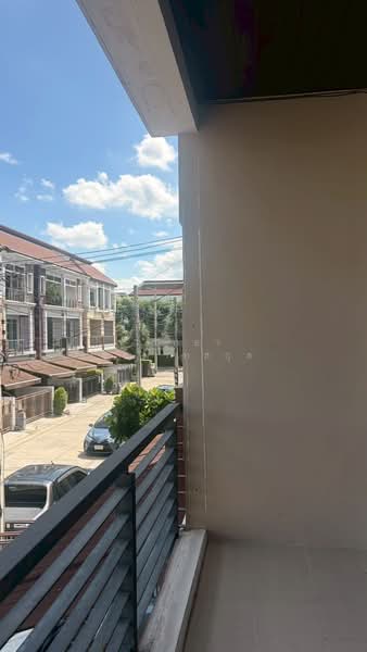 Baan Klang Muang Kaset-Nawamin, Bangkok