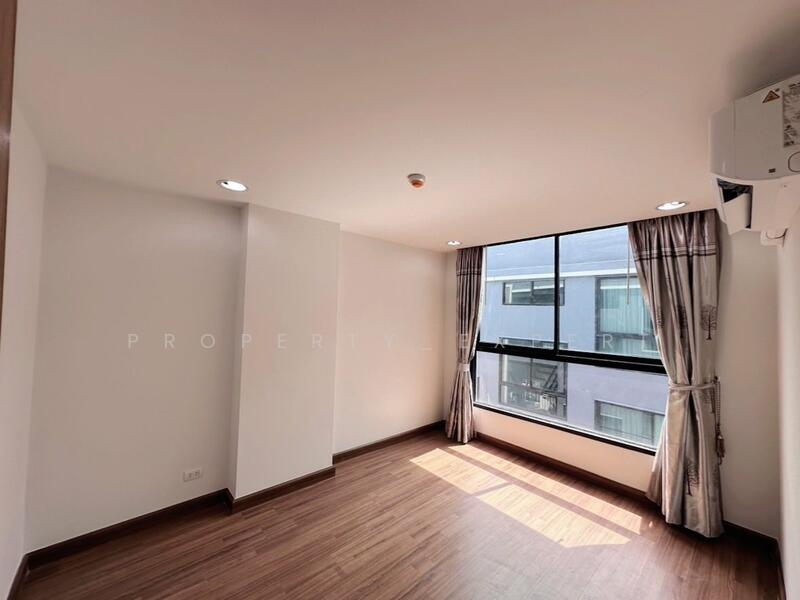 Zenith Place Sukhumvit 42, Bangkok