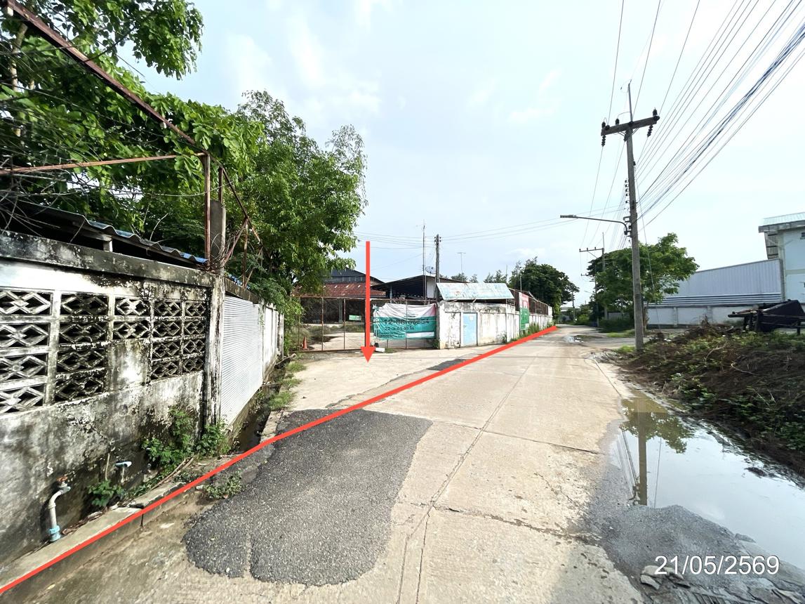 Warehouse at Tha Tako, Nakhon Sawan