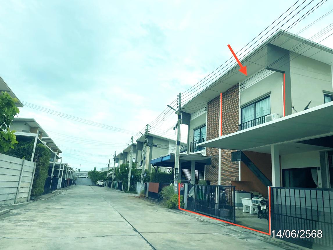 Townhouse Saen Rak 2 (Nong Talung - Old House) Chonburi Province Chonburi