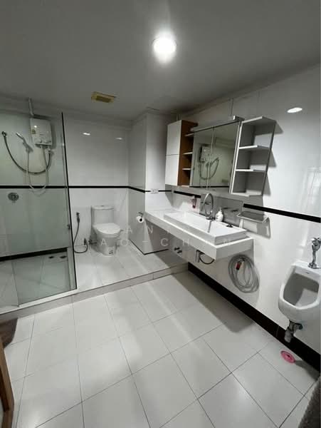Saranjai Mansion, Bangkok