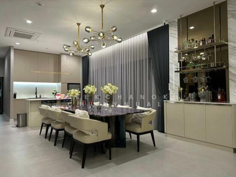 Grand Bangkok Boulevard Rama 9-Krungthepkreetha, Bangkok