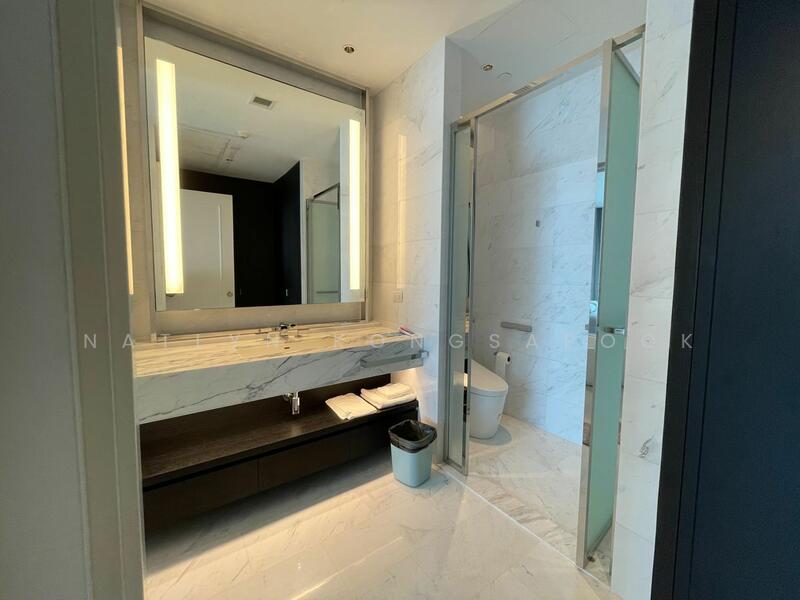 Four Seasons Private Residences, Bangkok