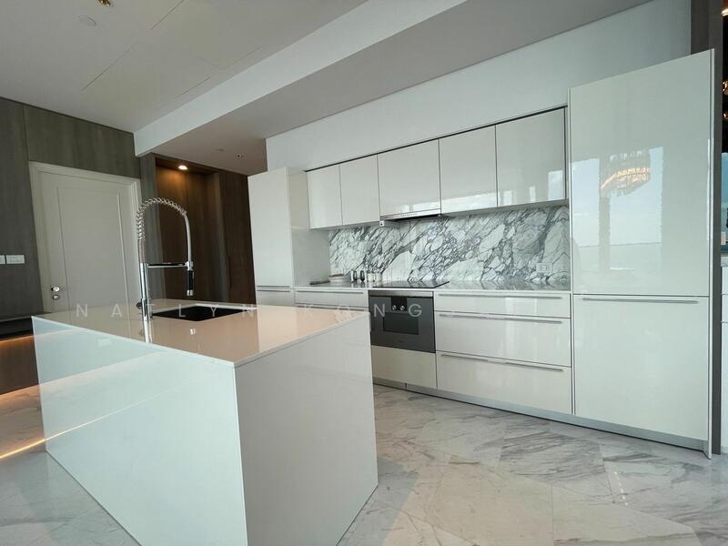 Four Seasons Private Residences, Bangkok