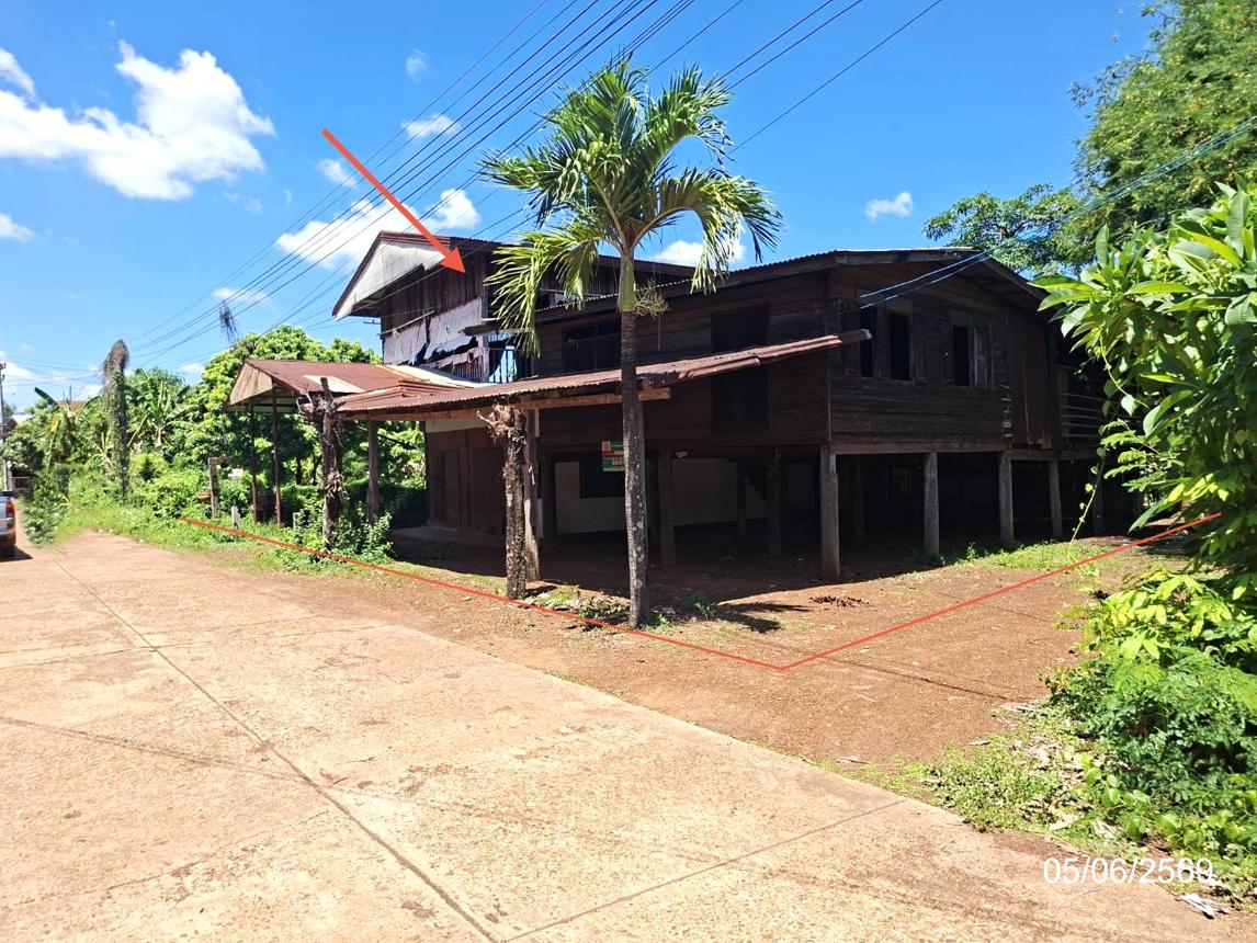 บ้านเดี่ยวที่ดิน 4 ไร่ เมืองสกลนคร สกลนคร
