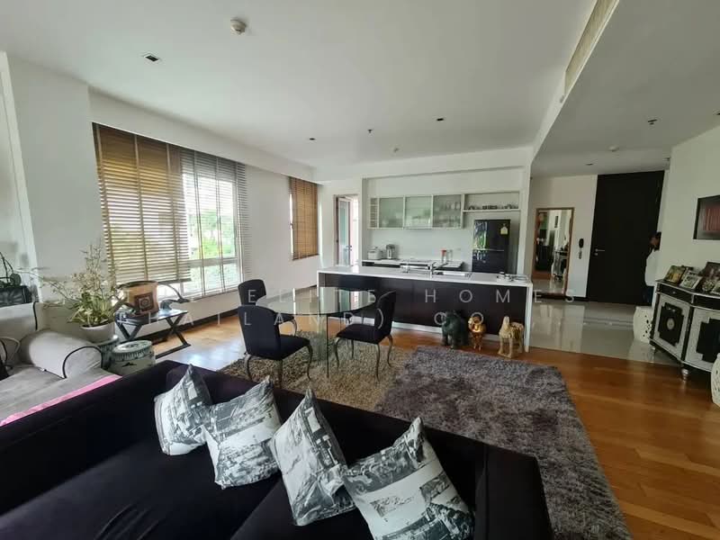 The Lofts Yennakart, Bangkok