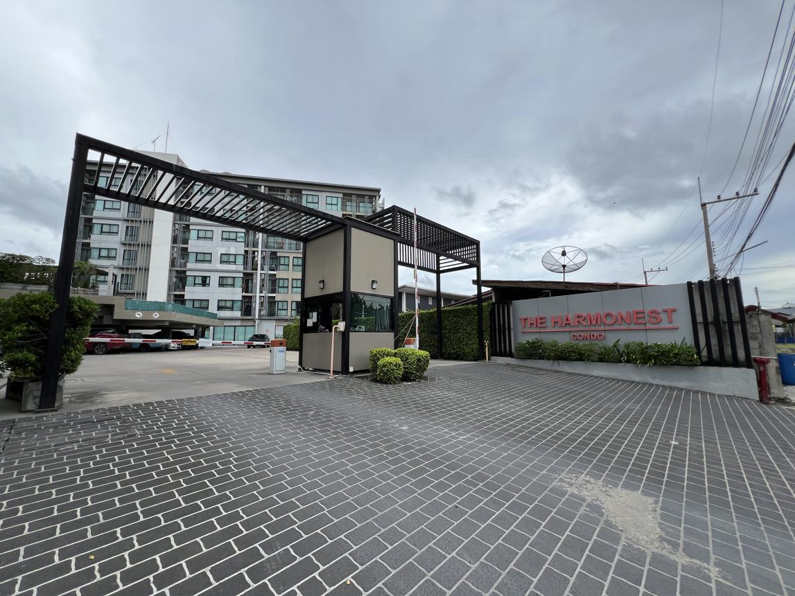 Condominium H C condominium in Chonburi city, Chonburi