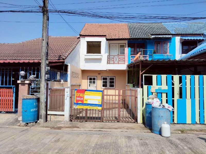 Townhouse project Chai Dicha, Lam Luk Ka
