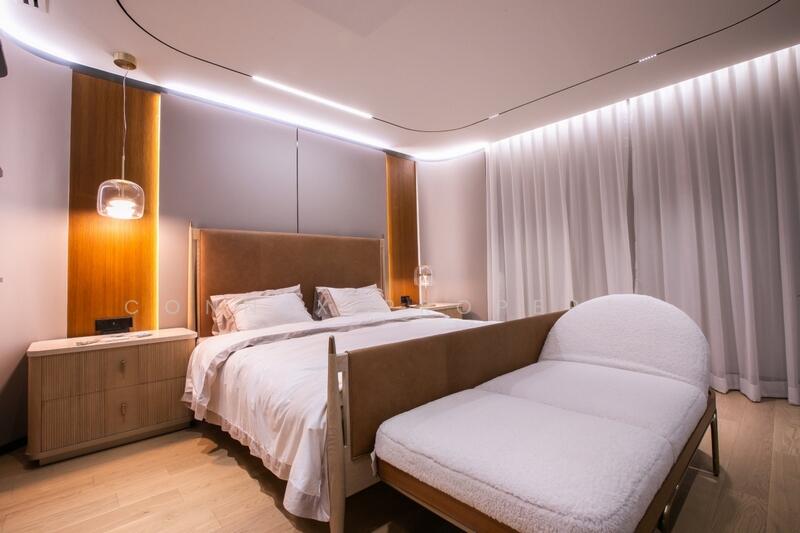 Baan Klang Krung Thonglor, Bangkok