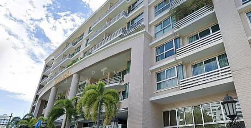 Navin Court, Bangkok