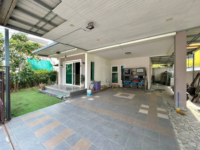 Supalai Bella Wongwaen-Lumlukka Klong 3, Pathum Thani