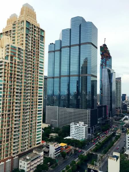 Rhythm Sathorn-Narathiwas, Bangkok