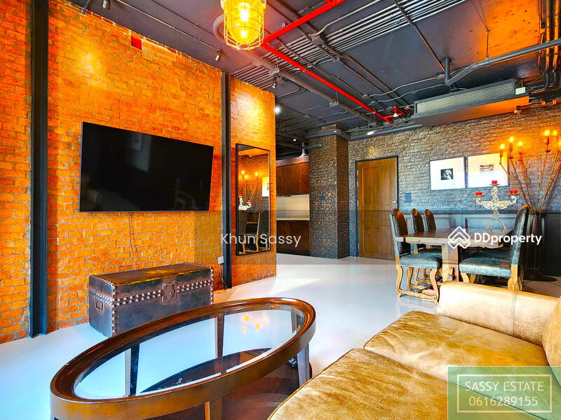 AGUSTON Sukhumvit 22, Bangkok