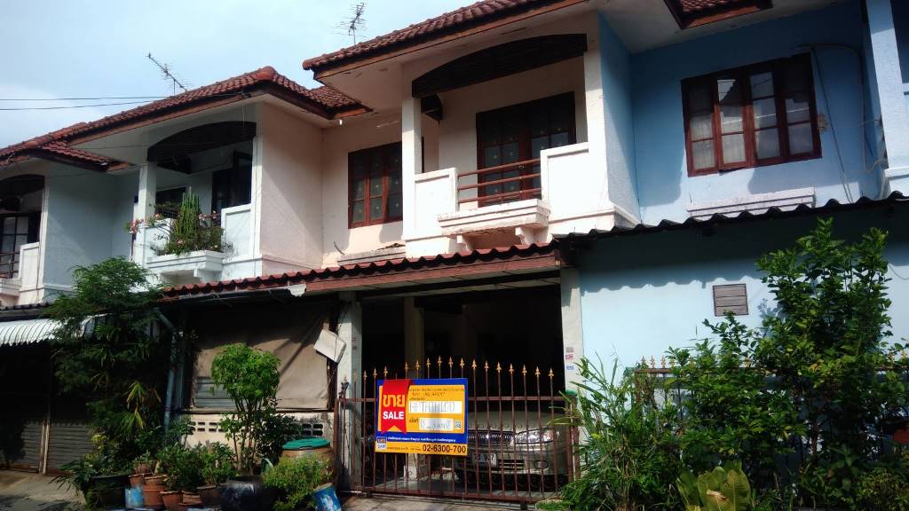 Townhouse in Bang Phuthisarn 5, Khlong 7, Thanyaburi