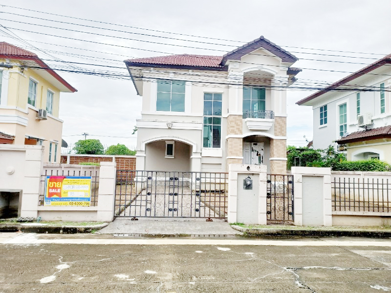 Single House, The City Pin Klao Rama 5 - Nakhon In
or
Single House, The City Pin Klao Rama 5 - Nakhon In District
