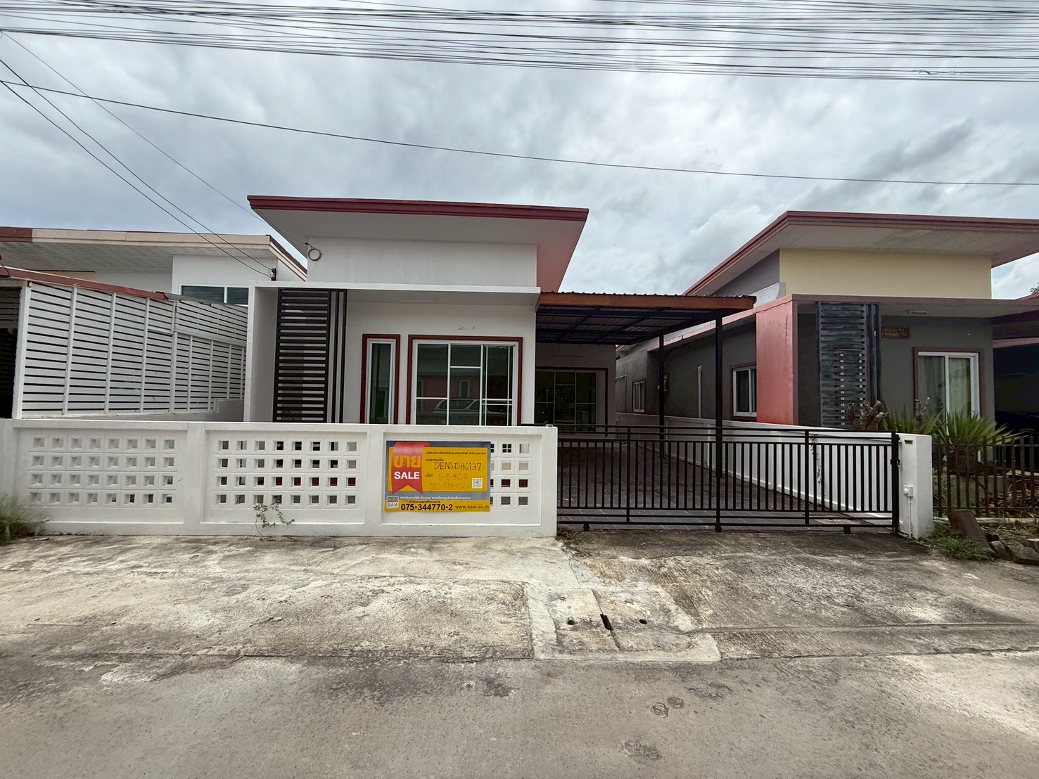 บ้านเดี่ยวชั้นเดียว โครงการกรองเงิน เมืองนครศรีธรรมราช : ปรับปรุงใหม่