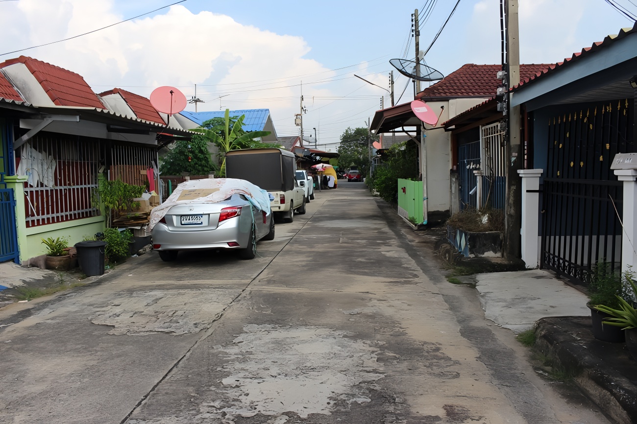 ทาวน์เฮ้าส์ โครงการบ้านเรือนสุข 2 ธัญบุรี