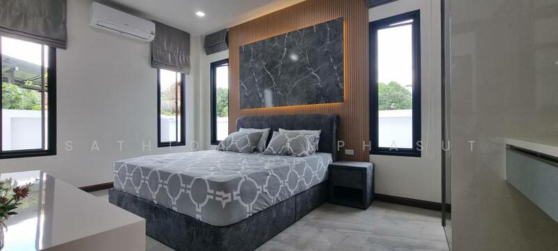 Bangsaray Pool Villa, chon-buri