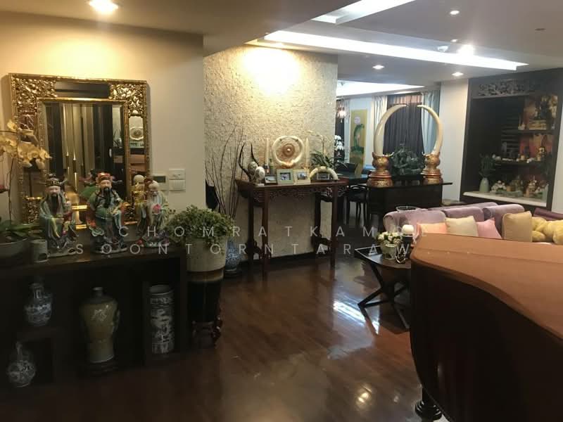 The Lanai Sathorn, Bangkok
