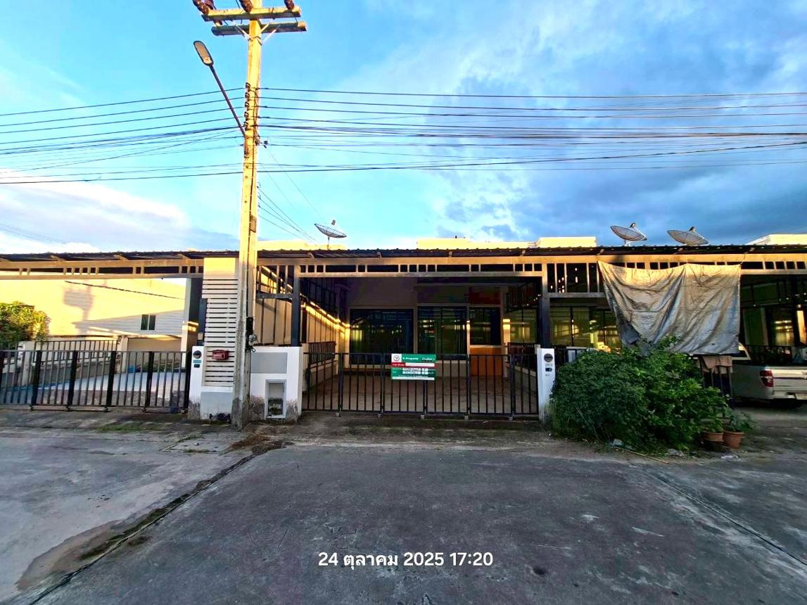 Townhouse Lequill Pluak Daeng Rayong