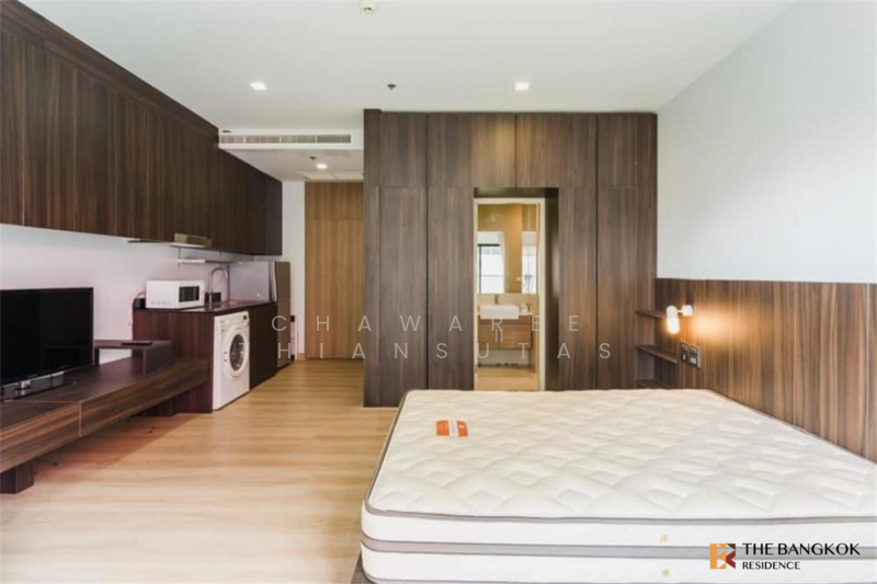 Noble Reveal, Bangkok