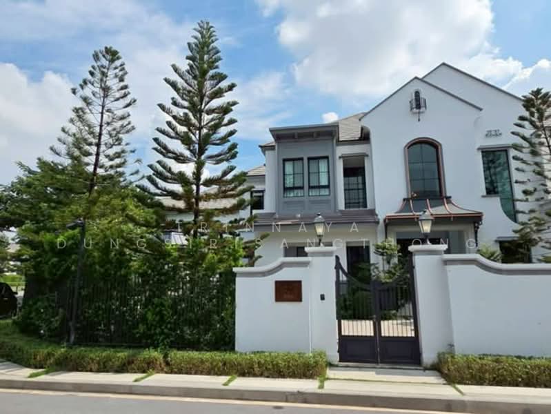 Nantawan Rama 9 - New Krungthepkreetha, Bangkok