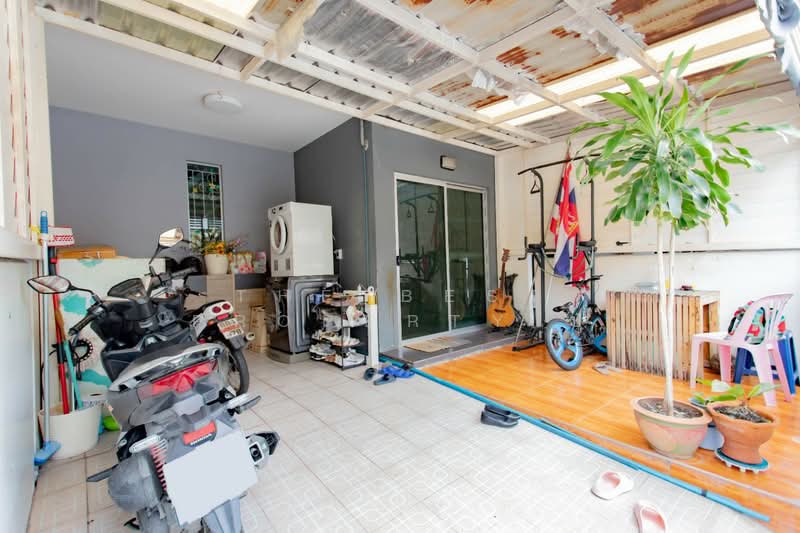 Baan Pruksa 87/2 Srinakarin-Bangna, Samut Prakan